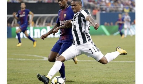 Douglas Costa