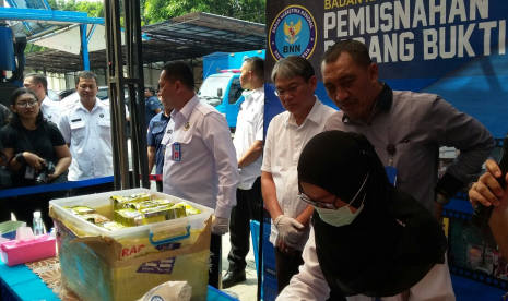 DPD RI menyaksikan pemusnahan 39, 96 kilogram sabu di BNN.