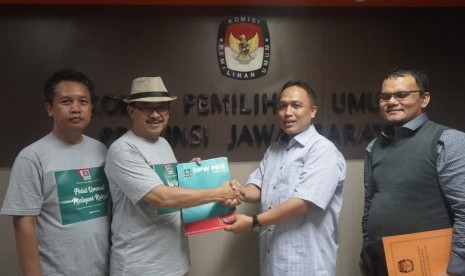 DPW Partai Kebangkitan Bangsa (PKB) Jawa Barat telah menyerahkan Laporan Harta Kekayaan Penyelenggara Negara (LHKPN) 12 calon anggota legislatif terpilih periode 2019-2024 Provinsi Jabar, ke Komisi Pemilihan Umum (KPU) Jawa Barat, Rabu (29/5). 