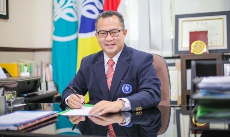 Dr Arif Satria SP, MSi, rektor IPB periode 2017-2022.