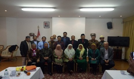 Dr H Hasani Ahmad Said mengunjungi kampus-kampus di Eropa atas undangan dari IASI (Ikatan Ahli dan Sarjana Indonesia). Selama enam hari, terhitung 22 Oktober hingga 27 Oktober 2019. Bertempat di Jerman dan Konjen KBRI Hamburg Jerman, bekerjasama dengan Universitat Hamburg dan Jacobs Universitat. 