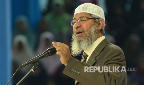 Dr Zakir Naik tampil dihadapan ribuan jamaah pada acara Dr Zakir Naik (Ilustrasi)