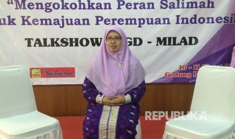  Dra Hj.Siti Faizah Ketua Umum PP Salimah 2015-2020