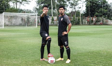 Dua eks penggawa Persija, Heri Susanto (26) dan Sandi Sute (28) resmi bergabung ke Persis Solo.