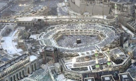 Jamaah memadati Masjid al-Haram.