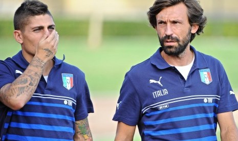 Dua penggawa timnas Italia, Marco Verratti (kiri) dan Andrea Pirlo.