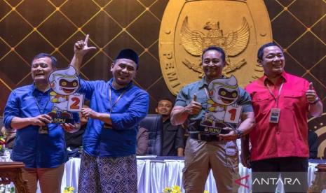 Dua peserta Pilgub Jateng 2024, yaitu paslon Andika Perkasa-Hendrar Prihadi (Hendi) dan Ahmad Luthfi-Taj Yasin Maimoen (Gus Yasin).