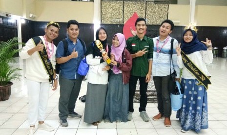 Dua Tim IPB Juara di Debat Wondetion 2018.