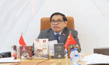 Dubes RI untuk China Djauhari Oratmangun 