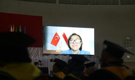 Dubes Turki untuk Indonesia, Askin Asan menghadiri wisuda Universitas Muhammadiyah Malang (UMM), Selasa (29/3/2022.