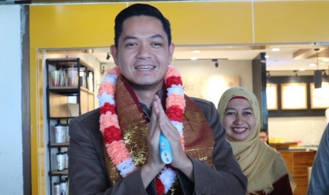 Dude Harlino Ingin Ciptakan Masyarakat Sadar Wisata