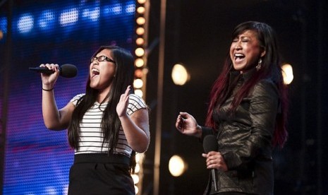 Duo ibu dan anak asal Indonesia, Ana (43 tahun) dan Fia (18 tahun) yang memukai para juri dan penonton di ajang pencarian bakat di Inggris, Britain's Got Talent, Sabtu (14/5).