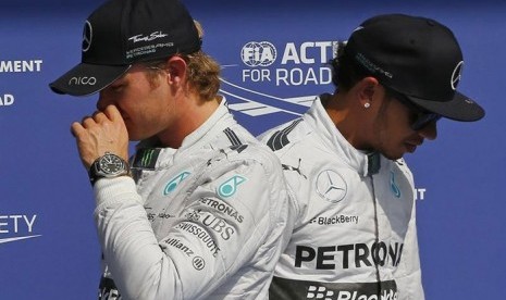 Duo pembalap Mercedes, Nico Rosberg dan Lewis Hamilton.