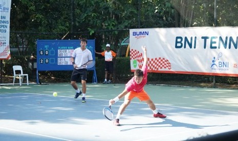 Duo Susanto berlaga di BNI Tennis Open 2019.