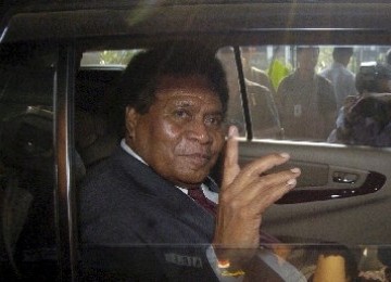 Duta Besar Indonesia untuk Kolombia, Michael Menufandu, saat mendatangi gedung Komisi Pemberantasan Korupsi (KPK).