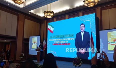  Duta Besar Iran untuk Indonesia Mohammad Boroujerdi .