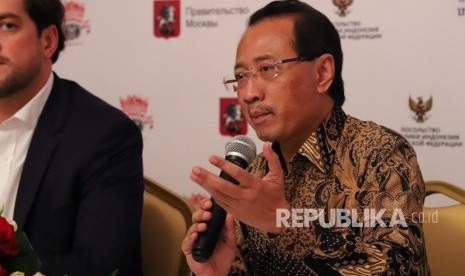 Duta Besar Republik Indonesia untuk Federasi Rusia merangkap Belarus Mohamad Wahid Supriyadi.