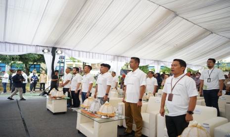 Duta SDGs Indonesia Billy Mambrasar bersama CSR Pertamina mengunjungi SMK-SMTI Makassar, Sulawesi Selatan pada Selasa (22/1/2024) sebagai provinsi Terakhir dari rangkaian roadshow program Sekolah Energi Bedikari (SEB) yang diselenggarakan di sekolah-sekolah yang tersebar di 10 provinsi di Indonesia.