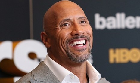 Dwayne 'The Rock' Johnson dobrak gerbang elektrik rumahnya karena pemadaman listrik (Foto: Dwayne 'The Rock' Johnson)