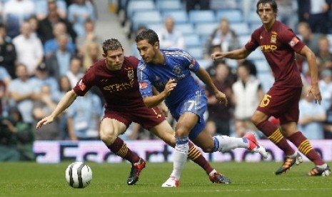 Eden Hazard (tengah).