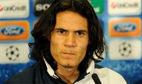  Edinson Cavani 