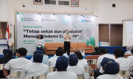  Edukasi dan seminar dari RS Sentra Medika Cibinong terkait adaptasi kebiasaan baru menuju endemi Covid 19.