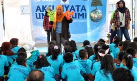 Edutainment SHARP di Pulau Harapan, Kepulauan Seribu