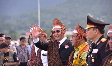 Eko Putro Sandjojo meminta para Kepala Desa memperingati hari lahir pancasila di Kabupaten Ende.