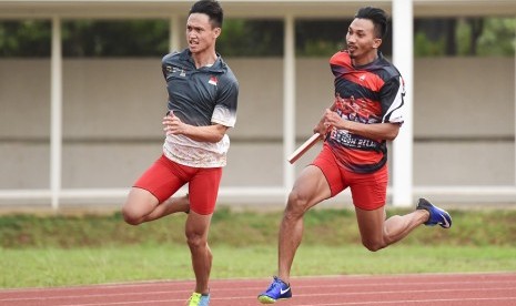 Eko Rimbawan (kanan) akan memimpin tim estafet 4x100 putra di SEA Games 2019.