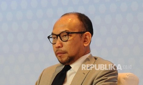 Menteri Keuangan Periode 2013-2014 Chatib Basri menyebutkan, pemerintah dapat memangkas kembali belanja perjalanan dinas dan belanja modal fisik. Langkah ini dilakukan untuk mempertajam realokasi anggaran dalam rangka kegiatan penanganan pandemi virus corona (Covid-19).