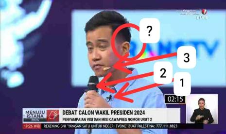 Eks menpora Roy Suryo menyerang cawapres Gibran Rakabuming Raka yang memakai tiga mikrofon saat debat.