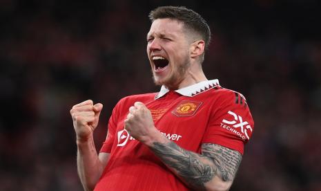 Ekspresi bahagia striker Manchester United (MU) Wout Weghorst. Mantan kapten Manchester United (MU) yang kini menjadi komentator sepak bola, Gary Neville, menilai penampilan Wout Weghorst musim ini lebih baik daripada Cristiano Ronaldo. 