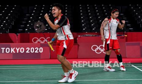 Ekspresi ganda putri Indonesia Greysia Polii/Apriyani Rahayu usai memastikan lolos ke semifinal Olimpiade 2020 Tokyo.