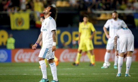 Ekspresi kekecewaan bek Real Madrid, Marcelo (kiri), saat melawan Villarreal.