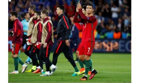 Ekspresi kekecewaan Cristiano Ronaldo usai Portugal ditahan imbang Islandia 1-1.