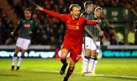 Ekspresi Lucas Leiva setelah mencetak gol untuk Liverpool ke gawang Plymouth Argyle di Piala FA, Kamis (19/1).