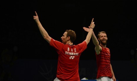 Ekspresi pasangan ganda putra Denmark Mathias Boe/Carsten Mogensen seusai mengalahkan ganda putra Indonesia Fajar Alfian/Muhammad Rian Ardianto dalam laga semifinal BCA Indonesia Open Super Series Premier 2017 di JCC Senayan, Jakarta, Sabtu (17/6). Fajar Alfian/Muhammad Rian Ardianto kalah dengan skor 21-17, 18-21, dan 21-12.