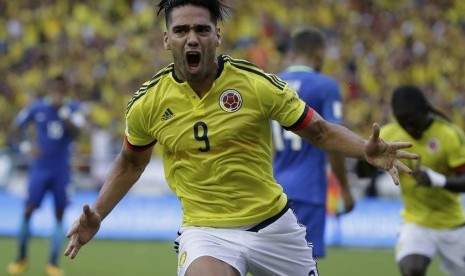 Ekspresi penyerang Kolombia Radamel Falcao seusai menjebol gawang Brasil.