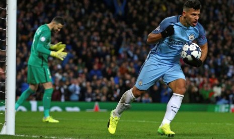 Ekspresi penyerang Manchester City Sergio Aguero seusai menjebol gawang AS Monaco. Manchester City mengalahkan Monaco 5-3 dengan sumbangan dua gol dan satu assist dari Aguero.