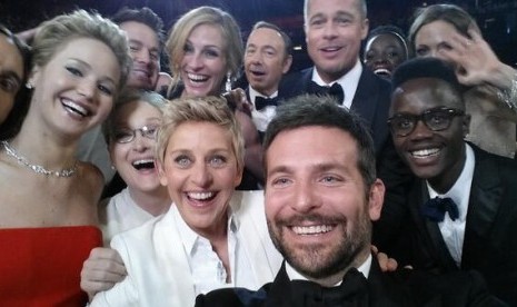 Ellen dan para aktor aktris saat Oscar.