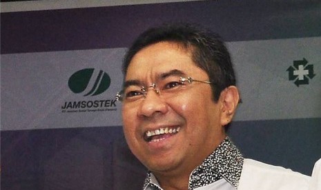 Elvyn G. Masassya 