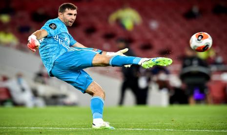 Penjaga gawang Arsenal asal Argentina, Emiliano Martinez. 