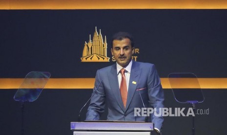 Emir  Qatar Sheikh Tamim Hamad Al Thani  berbicara pada acara KL Summit 2019 di Kuala Lumpur, Malaysia, (19/12).