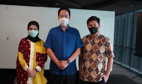 Emiten berbasis teknologi online to offline yang berfokus pada pengembangan UMKM dan toko kelontong PT Kioson Komersial Indonesia Tbk membidik kenaikan pendapatan sebesar 20 persen pada 2022. CEO Kioson Andrew mengatakan, salah satu upaya yang dilakukan perusahaan untuk mencapai target tersebut yakni dengan merilis aplikasi Warehouse Management System (WMS).