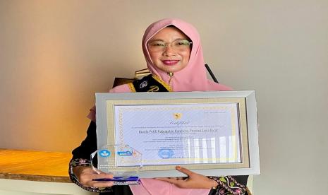 Emma Dety Dadang Supriatna atau akrab disapa Bunda Bedas meraih Apresiasi Bunda PAUD  Tingkat Nasional 2023 dari Kementerian Pendidikan, Kebudayaan, Riset dan Teknologi (Kemendikbudristek) Republik Indonesia, Rabu (8/11/2023).