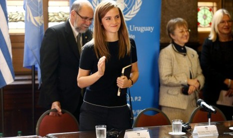 Emma Watson usai menjadi pembicara di Uruguay dalam kapasitasnya sebagai duta perempuan PBB.