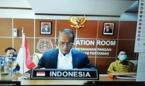 epala Badan Ketahanan Pangan (BKP) Kementerian Pertanian, Agung Hendriadi menegaskan bahwa, Indonesia memprioritaskan untuk menjaga pemenuhan kebutuhan dasar dan meningkatkan daya beli masyarakat. Hal tersebut disampaikan Agung selaku Ketua Delegasi RI dalam Sidang FAO Council ke-164 yang dilaksanakan secara virtual pada Selasa (7/7). 