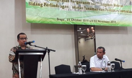 epala Pusat PVTPP Erizal Jamal, saat membuka Workshop Peningkatan Pengawasan dan Penegakan Hukum Bidang Perlindungan Varietas Tanaman dan Perizinan Pertanian, di Hotel Mirah, Bogor, Rabu (31/10)