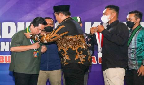 Erick Thohir Dapat Gordon Medali dari Aliansi Cipayung Plus Jatim 