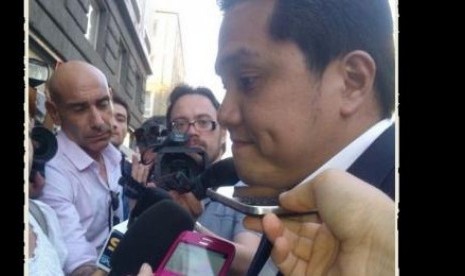 Erick Thohir dikelilingi wartawan Italia